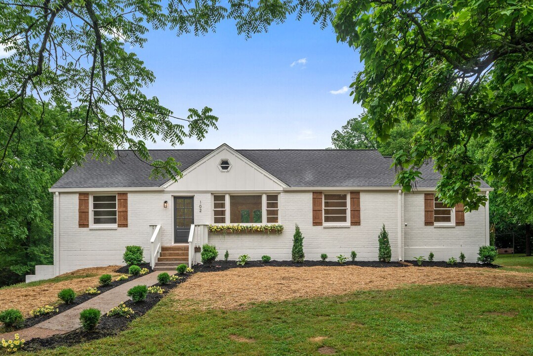 102 Beverly Dr in Nashville, TN - Building Photo