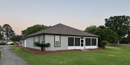 3201 Kingsmill Dr in Pace, FL - Building Photo - Building Photo