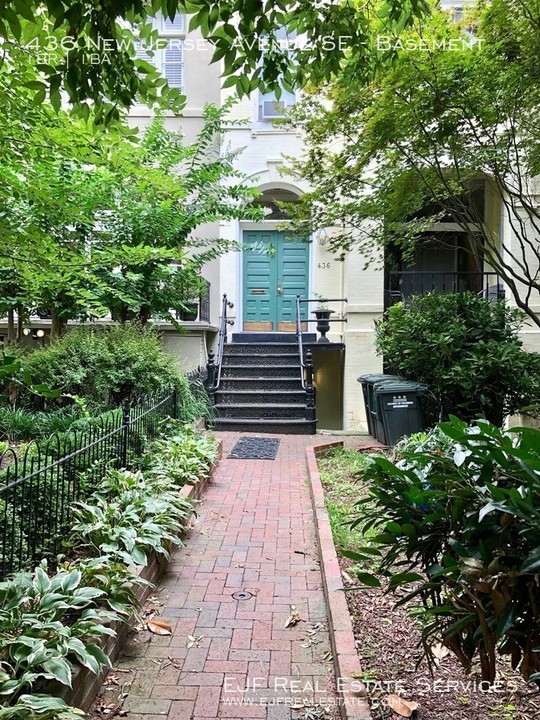 436 New Jersey Ave SE-Unit -Basement in Washington, DC - Building Photo