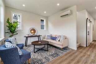 3226 E Sunset Dr in Bellingham, WA - Building Photo