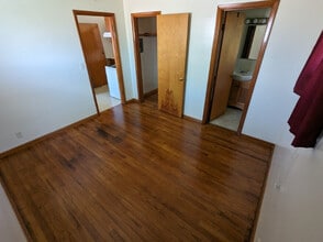 314 Mecherle in Bloomington, IL - Building Photo - Building Photo