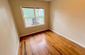 1126 E 53rd St in Savannah, GA - Building Photo - Building Photo