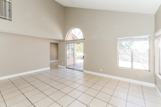 109 Quiet Desert Ln in Henderson, NV - Building Photo - Building Photo