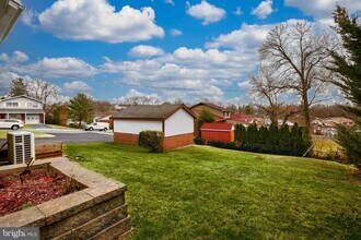 1400 Mt Airy Rd in Rosedale, MD - Foto de edificio - Building Photo