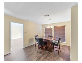 13902 Paradise Valley Dr in Houston, TX - Building Photo