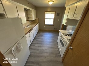 10302 W Sunset Ave in Wauwatosa, WI - Building Photo - Building Photo