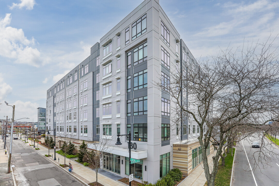 Telford 180 in Boston, MA - Building Photo