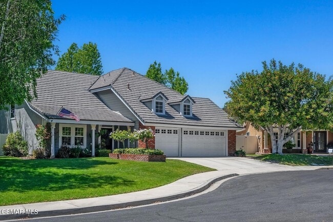 property at 907 Sagebrush Pl