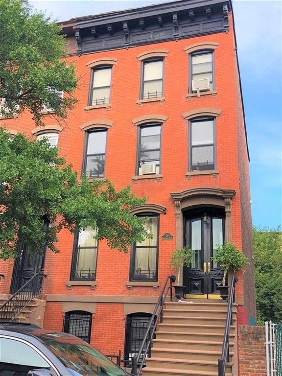 property at 10 Monticello Ave