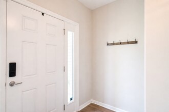 71 Club House Dr in Savannah, GA - Building Photo - Building Photo