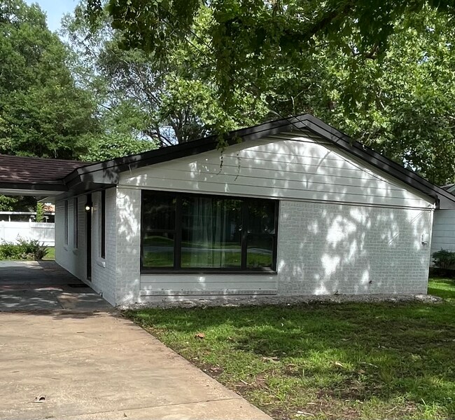 211 Boles St in Rayville, LA - Building Photo - Building Photo