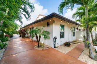 462 SW 27th Ave in Delray Beach, FL - Building Photo - Building Photo