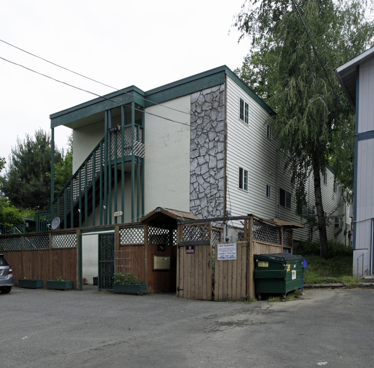 3215 SE Alder Ct in Portland, OR - Building Photo