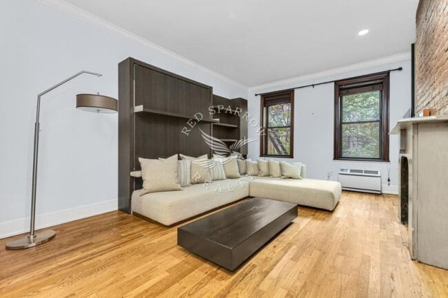 348 E 89th St in New York, NY - Building Photo - Building Photo