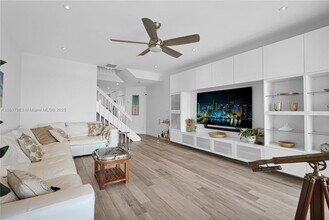 4234 N Ocean Dr in Hollywood, FL - Building Photo - Building Photo
