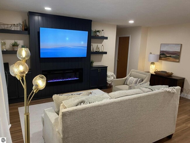 property at 8613 E Fouch Rd
