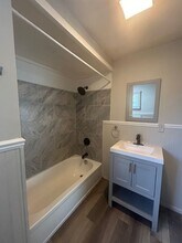 4017 E 54th St, Unit DN Unit in Newburgh Heights, OH - Building Photo - Building Photo