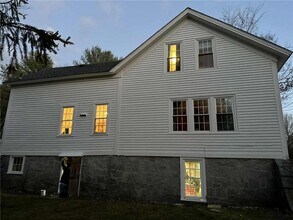 55 Hopkins Hollow Rd in Coventry, RI - Building Photo - Building Photo