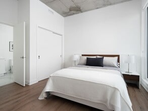 Zenith Condo Rentals Quartier Latin in Montréal, QC - Building Photo - Building Photo