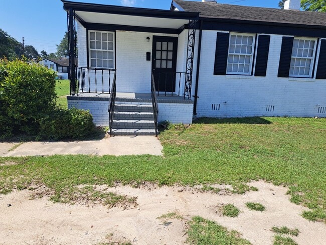 property at 2214 Lumpkin Rd