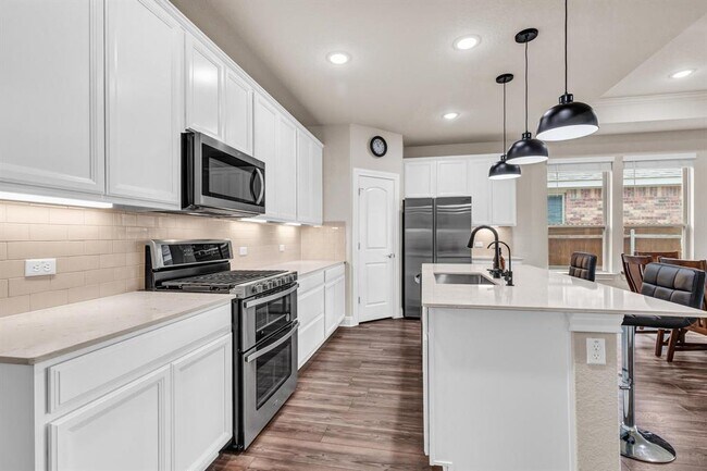 100 Janelle Ln in Liberty Hill, TX - Building Photo - Building Photo
