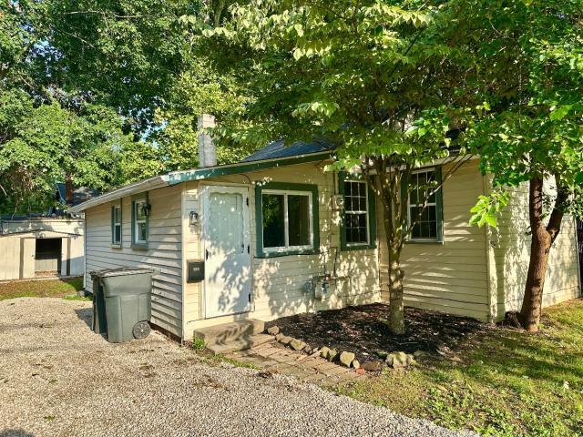 property at 899 Orchard Rd
