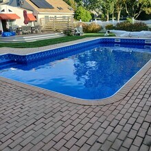 105 Pulaski St, Unit Pool house in Southampton, NY - Building Photo - Building Photo