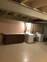 41715 Utica Rd in Sterling Heights, MI - Building Photo - Building Photo
