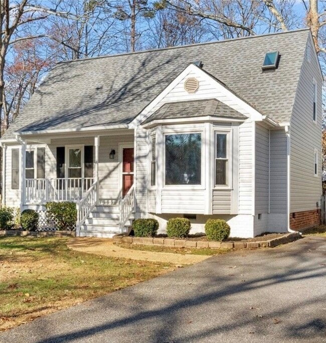 property at 13706 Danbury Dr