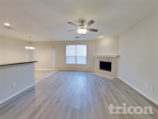 2809 Thistlewood Dr in Seagoville, TX - Foto de edificio - Building Photo