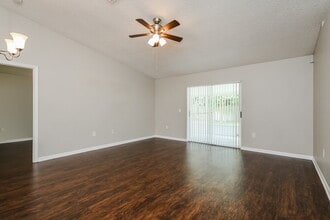 4102 Iveyglen Ave in Orlando, FL - Building Photo - Building Photo