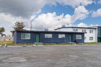 Wingspan Landing - 6379 Arnold Dr NE, Moses Lake, WA 98837 in Moses Lake, WA - Foto de edificio - Building Photo