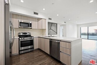 409 Hayworth Ave in Los Angeles, CA - Building Photo - Building Photo