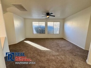 3769 E Canyon Crest Ave in Washington, UT - Building Photo - Building Photo