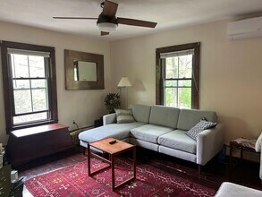 10 Cogswell Ave in Cambridge, MA - Building Photo - Building Photo
