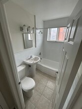 1254 Fennell Av E in Hamilton, ON - Building Photo - Building Photo