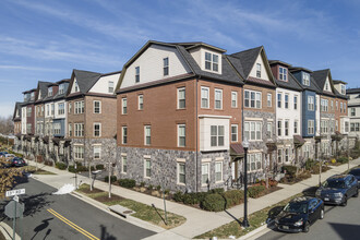 Carver Place in Arlington, VA - Foto de edificio - Building Photo