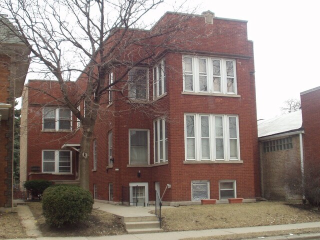 443 Des Plaines Ave in Forest Park, IL - Building Photo