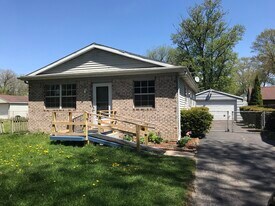 653 Williamsville Ave in Toledo, OH - Building Photo