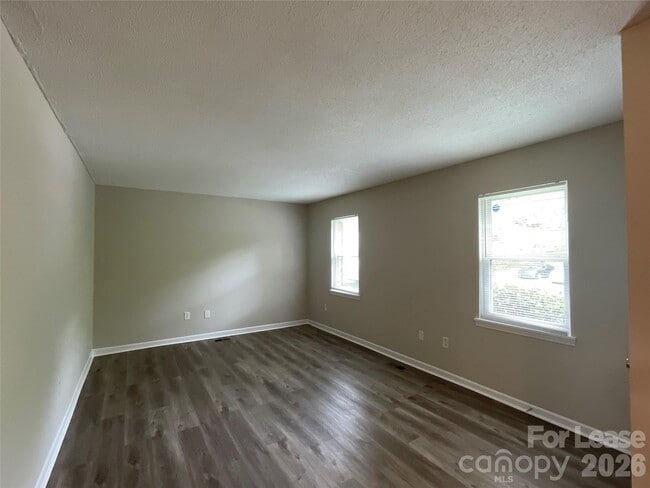 3623 Driftwood Dr in Charlotte, NC - Building Photo - Building Photo