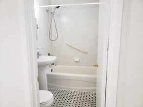 55 Blake St in Barrie, ON - Building Photo - Building Photo