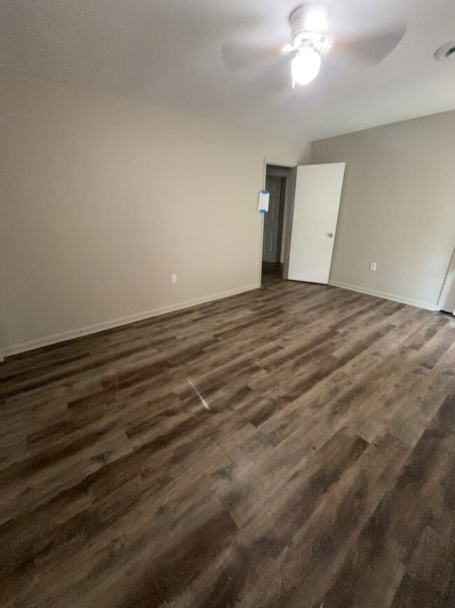5558 Queen Mary Ln in Jackson, MS - Building Photo - Building Photo