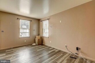 156 Sweets Ave, Unit 5206 in Trenton, NJ - Building Photo - Building Photo