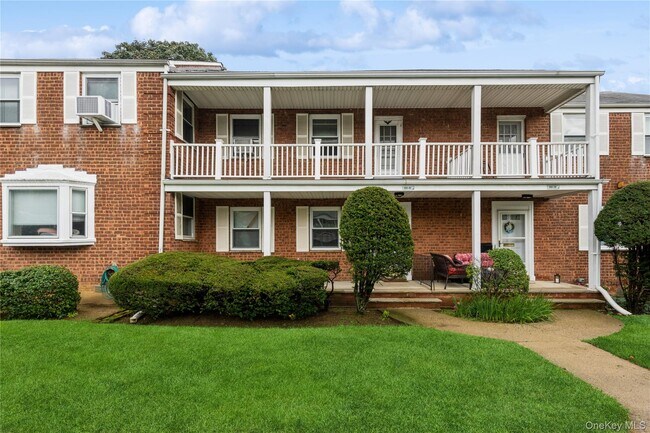 property at 260-40-260-74 74th Ave