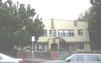 822 Hayworth Ave in Los Angeles, CA - Building Photo - Building Photo