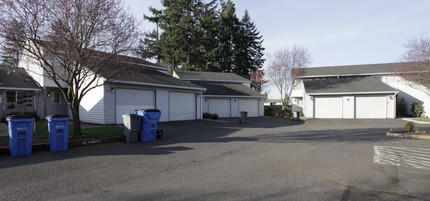 Hampton Downs Condo in Vancouver, WA - Building Photo - Building Photo