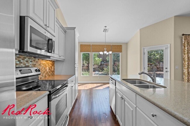 4593 High Park Dr in Saint George, UT - Building Photo - Building Photo