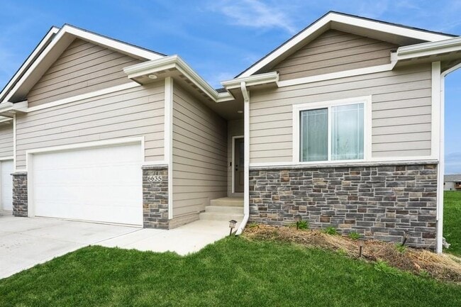 property at 6635 NE 9th Ct
