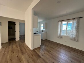 455 W Cowles St in Long Beach, CA - Building Photo - Building Photo