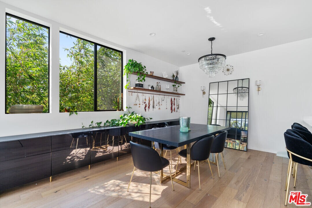 2903 Steinbeck Dr in Los Angeles, CA - Building Photo